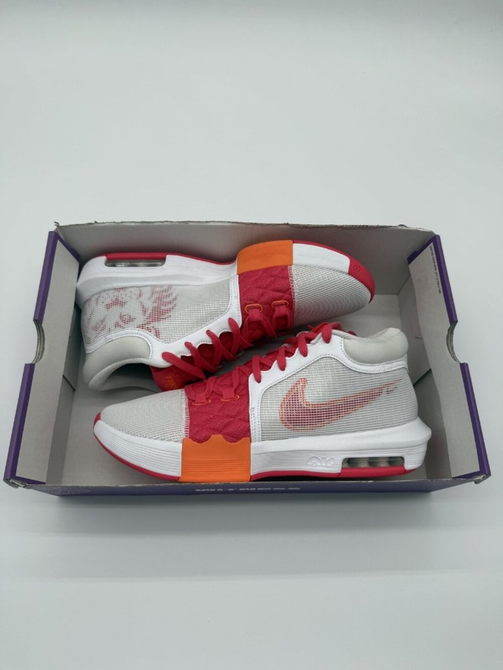 New Nike LeBron Witness VIII Shoes Men's Size 11.5 White Pink FB2239 104